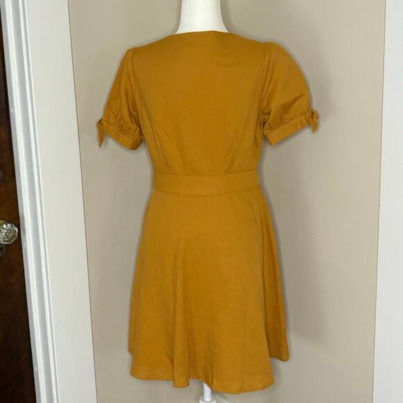 Gap Linen V-Neck Dress Women's S | Desert Sunset Gold, Tie Sleeve | NWT - Picture 5 of 16